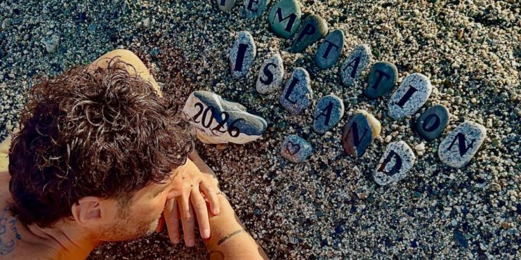Temptation Island torna in tv. Filippo Bisciglia: "Ragazzi giovanissimi, ma i nodi sono gli stessi" 27 Filippo Bisciglia